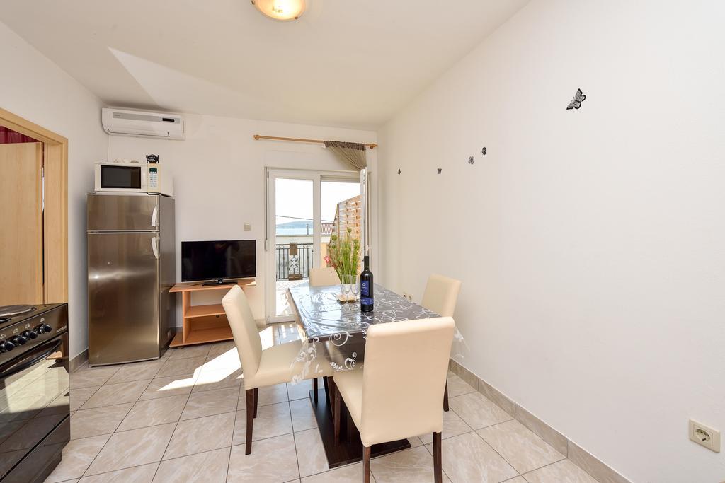 Apartments Duje บาร์บินเย ภายนอก รูปภาพ